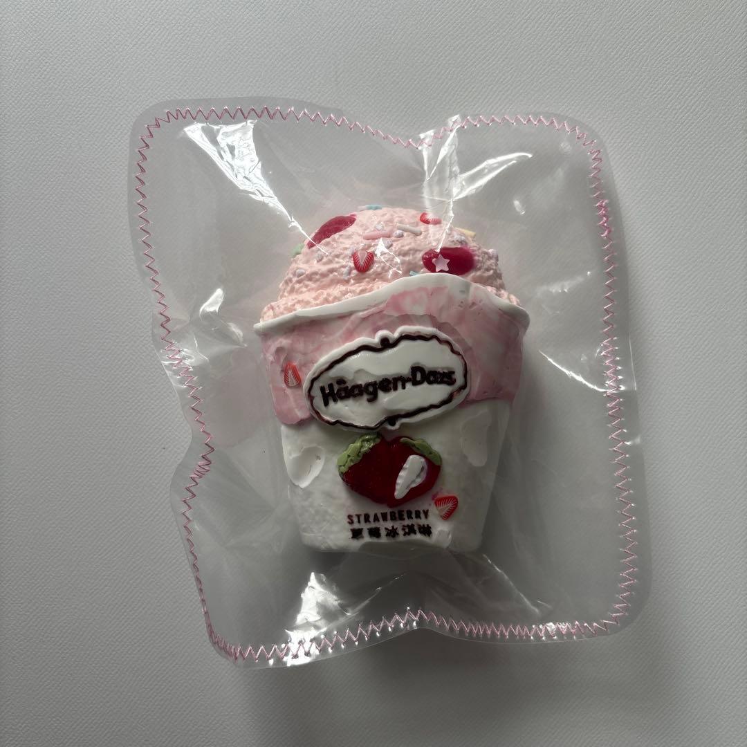 kikisquishy ハーゲンダッツ いちご スクイーズ