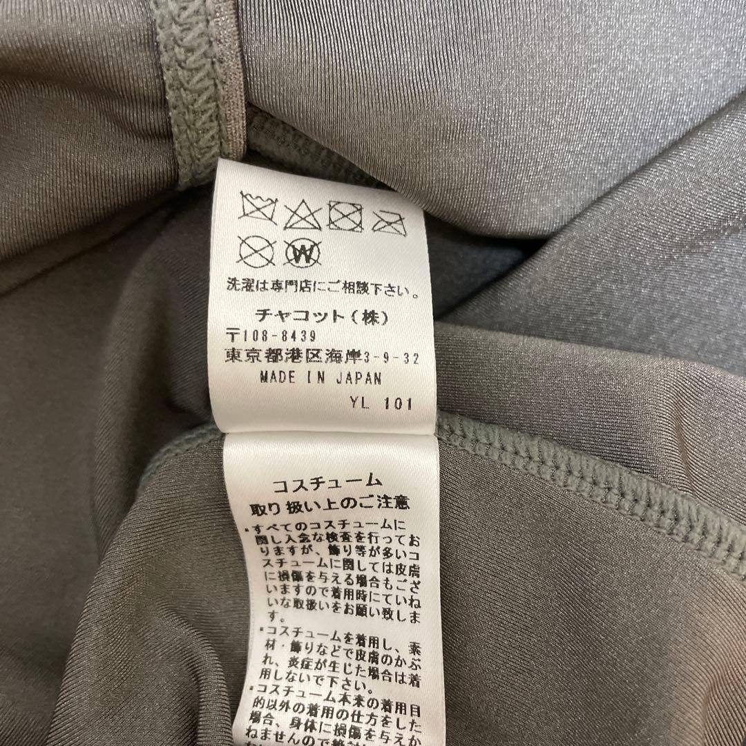 グレー ノースリーブ スリムフィット スーツ　チャコット