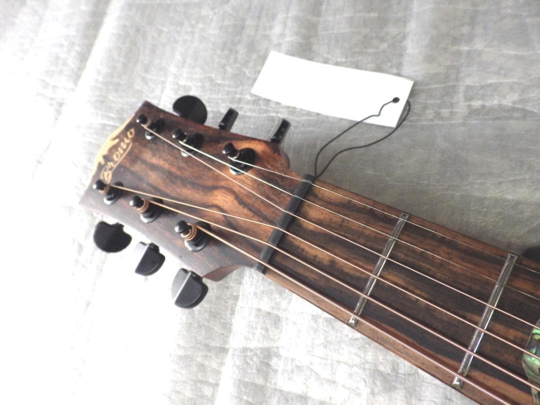 トップシトカスプルース単板　Bromo ブロモ エレアコギター　BAT4CE