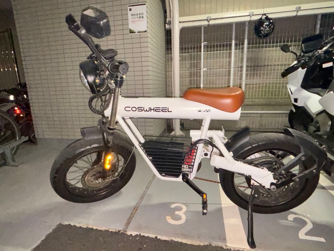 台東区）COSWHEEL 電動バイク MIRAI ホワイト