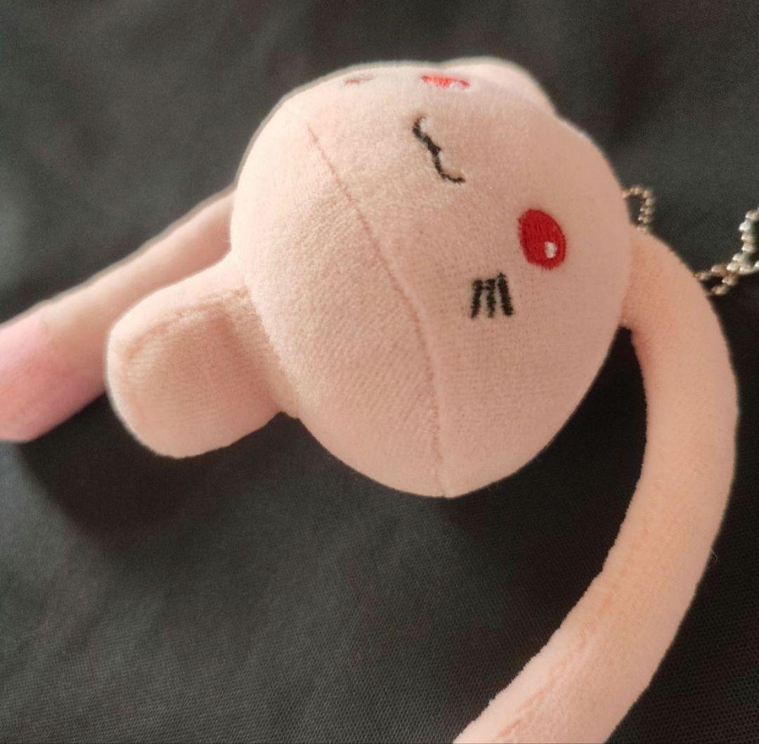 レア　不思議系かわいい　ウサミミ　きのこ　マスコットキーホルダー