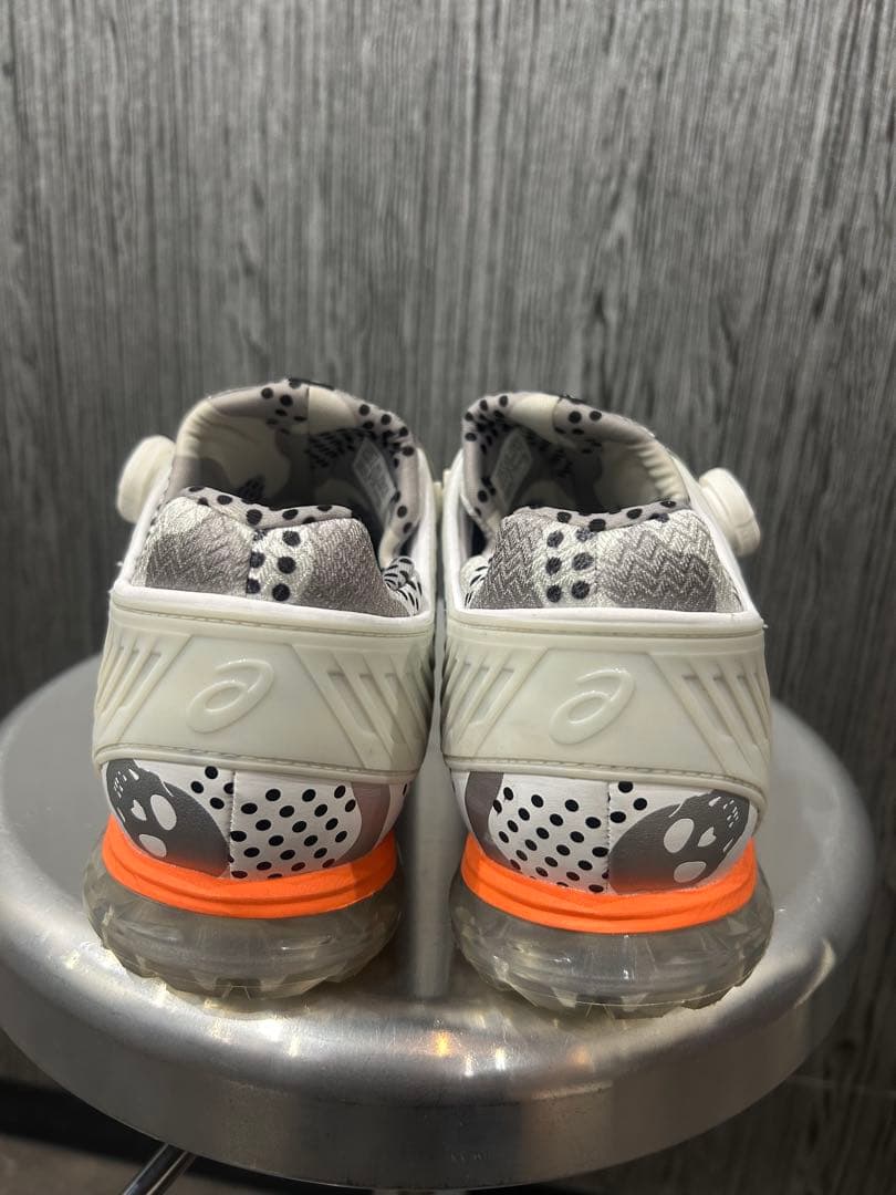 希少品　ASICS ゴルフシューズ BOAシステム ホワイト　セットカラーリング
