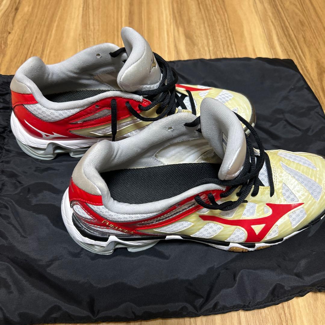 Mizuno Wave Tornado 3 授業用体育館シューズ 26．5cm