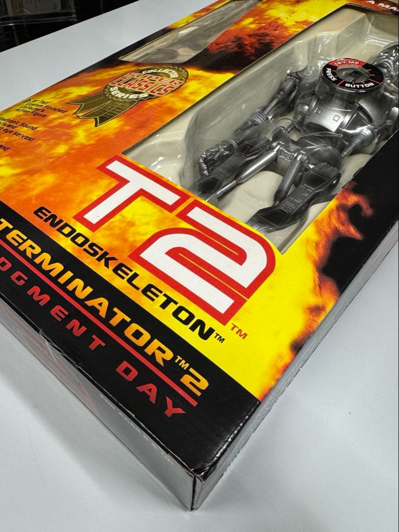 【希少】Terminator 2 T-2エンドスケルトンのフィギュア USJ購入