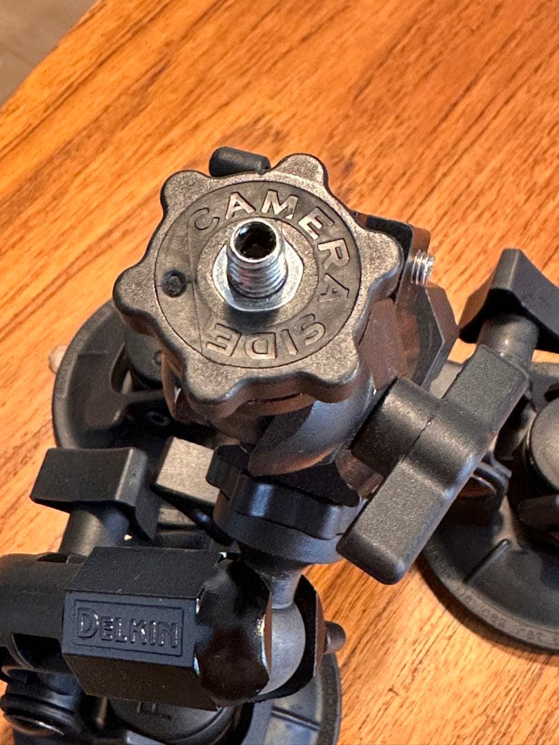 アクセサリー Delkin Fat Gecko Triple Mount