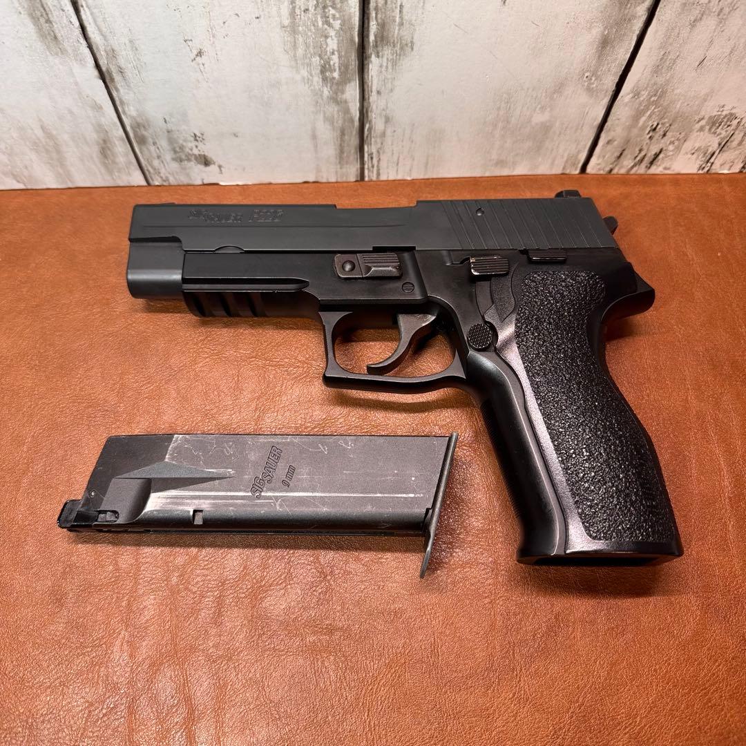 東京マルイ　シグ ザウエル P226 E2