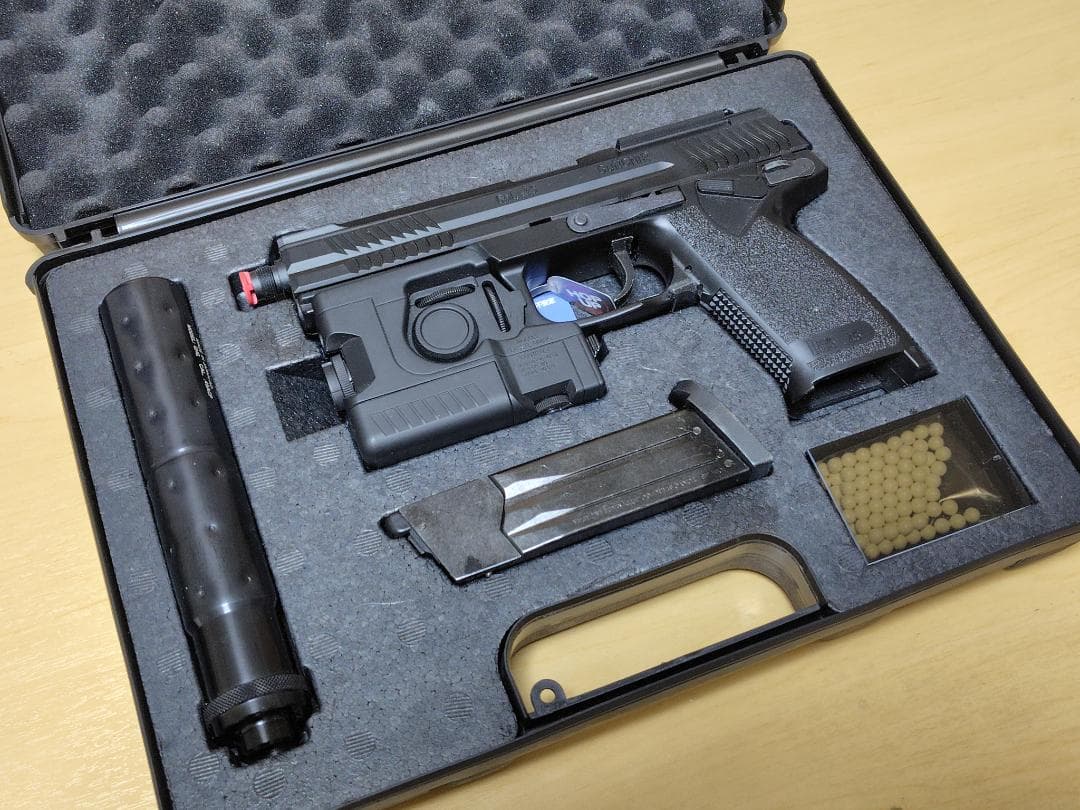 東京マルイ　固定スライドガスガン ソーコム Mk23　オプション付き