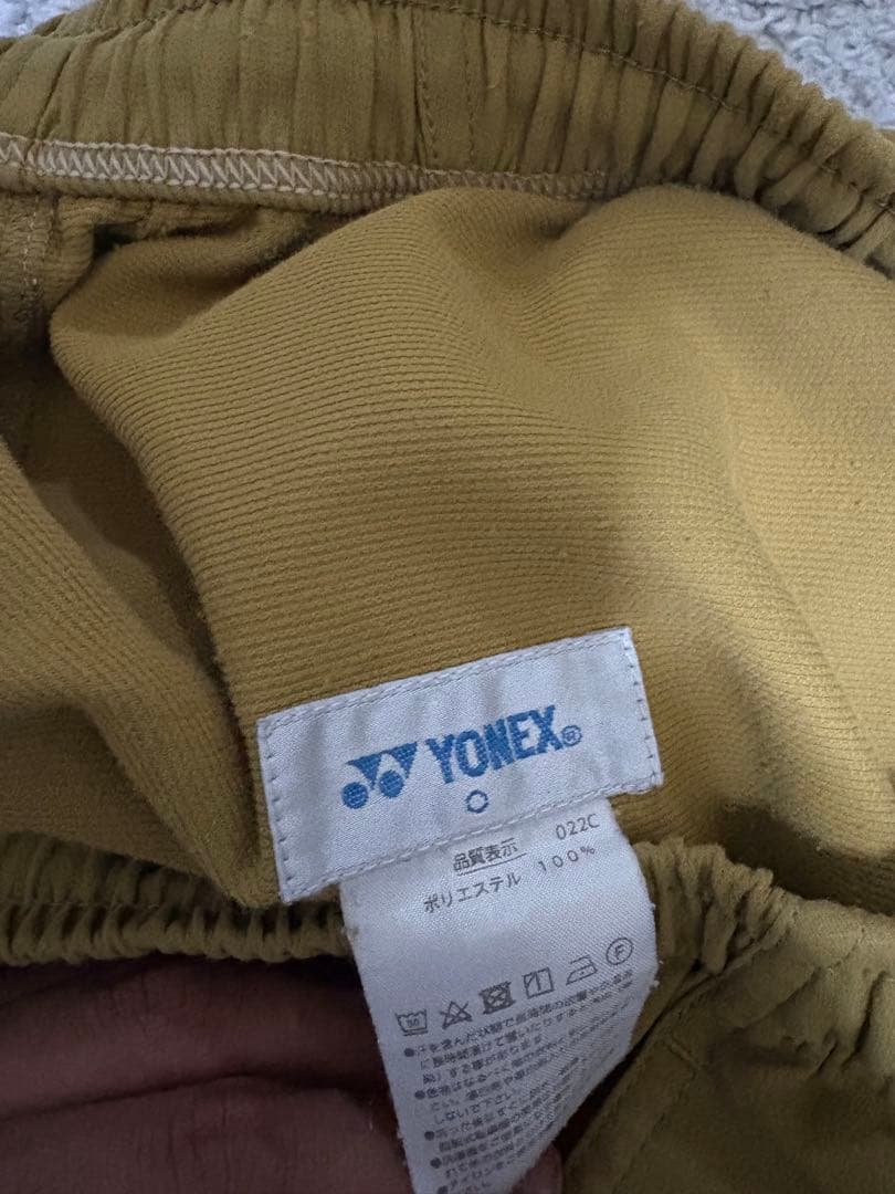 YONEX ハーフパンツ　茶色