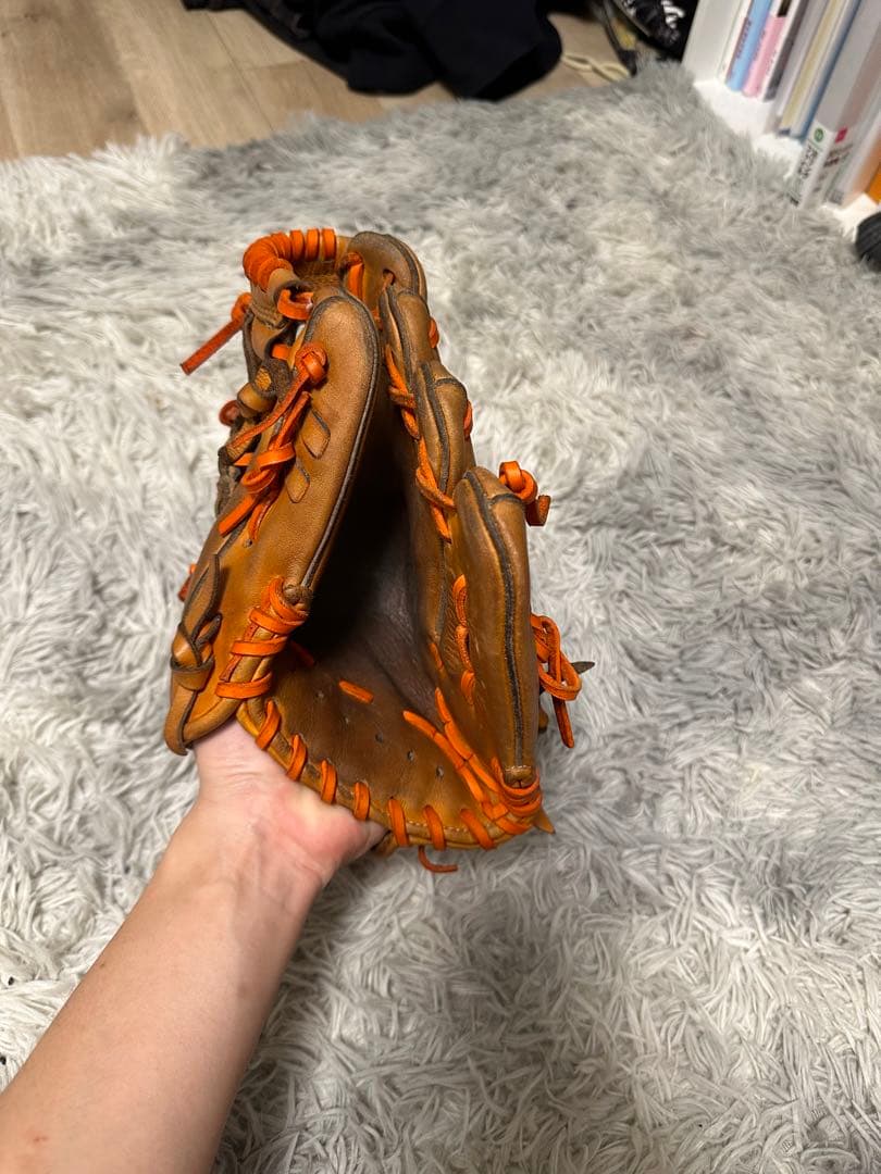 硬式グローブ　内野手用　アンダーアーマー