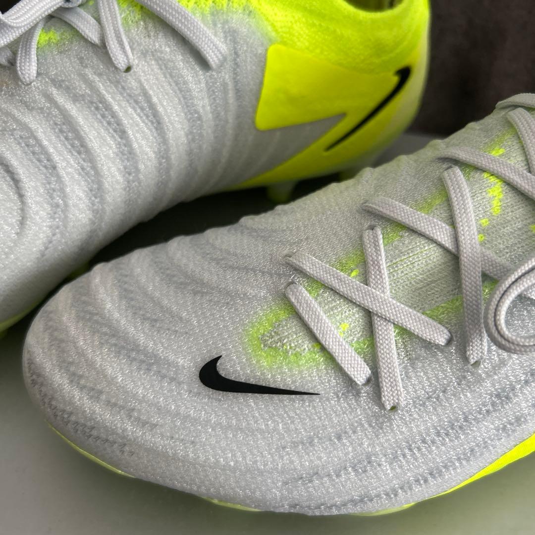 Nike スパイク　PHANTOM GX2 ELITE AG ＰＲＯ