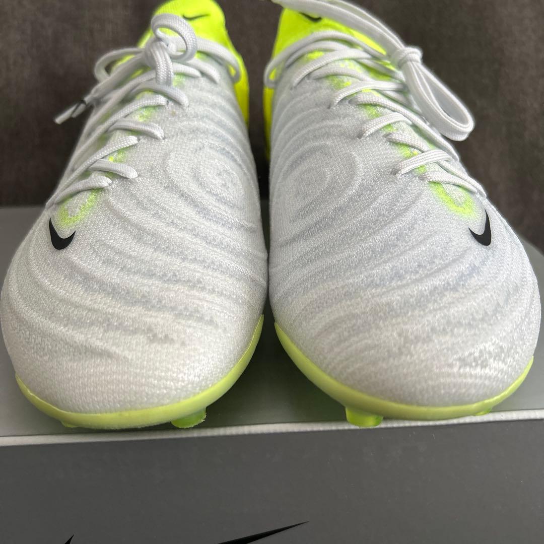 Nike スパイク　PHANTOM GX2 ELITE AG ＰＲＯ