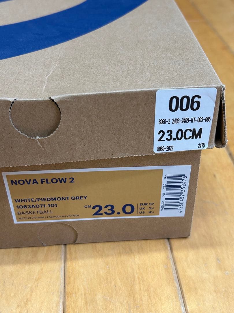 ASICS バッシュ　ホワイト、ミント　NOVA FLOW 23cm
