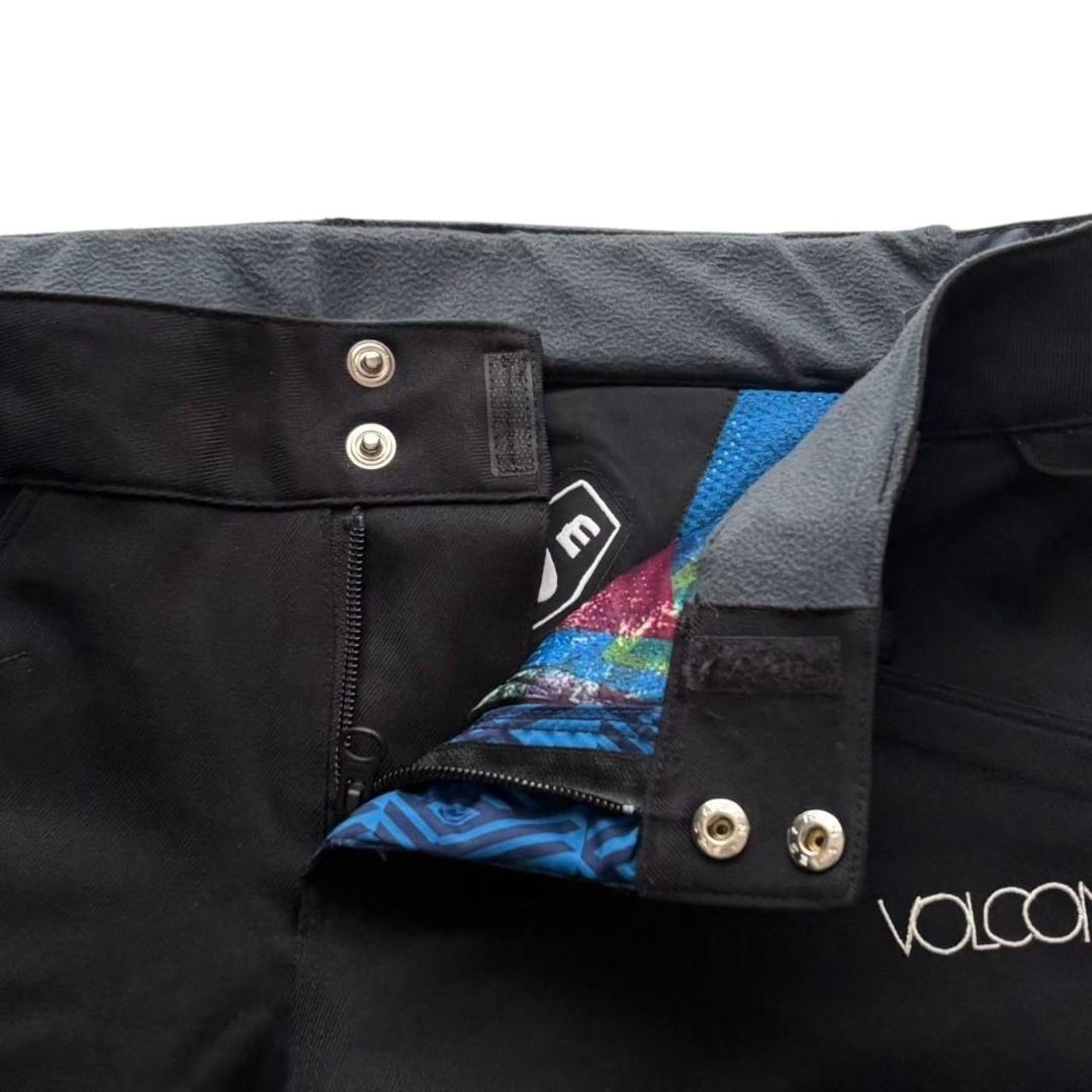 VOLCOM ボルコム スノーボードウェア 黒 マルチカラー ジャケット スキー