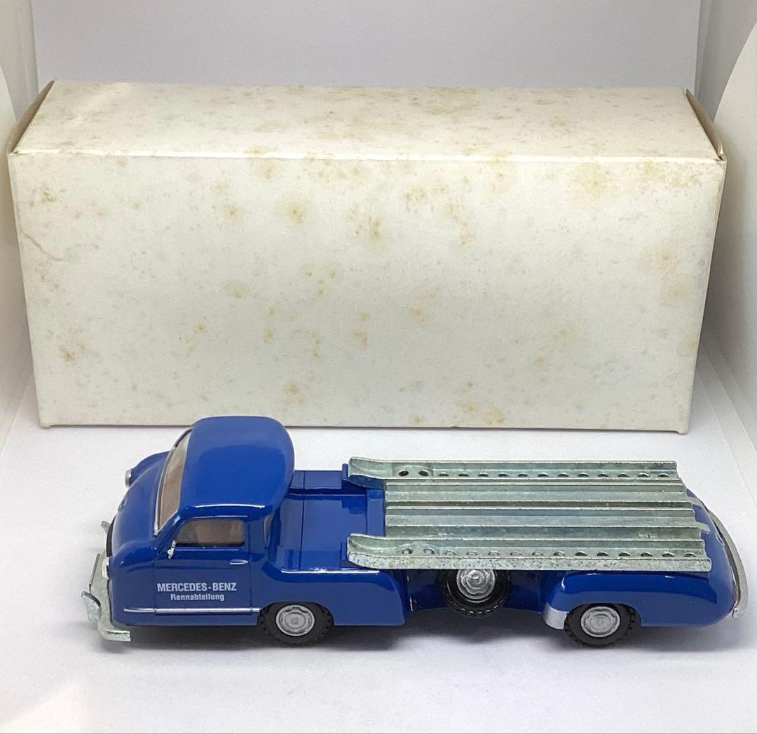 ベンツ　コンラート 1/43 ベンツレーシングトランスポーター ミニカー　レア