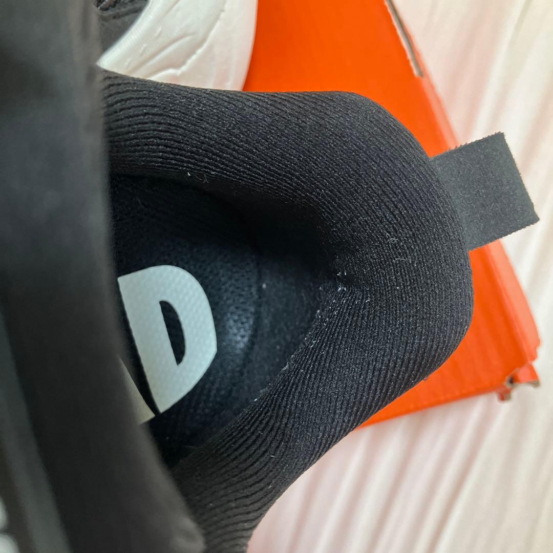 NIKE ボメロ18 22.5cm