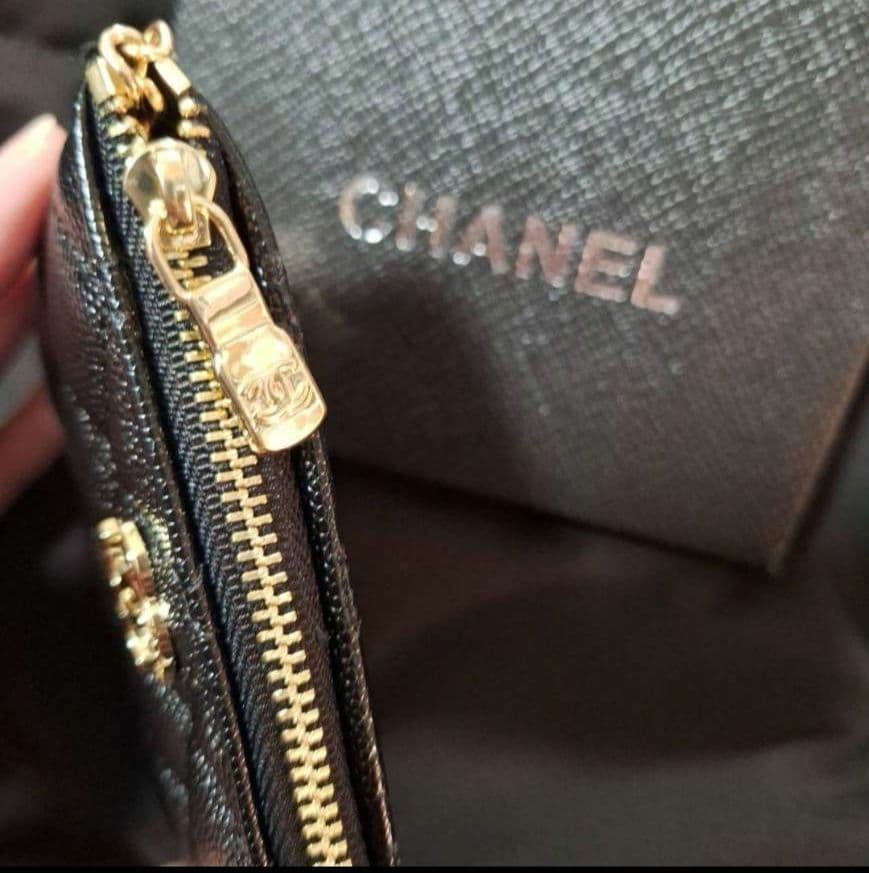 大人気❣️即完売品 CHANELゴールドロゴ ケース ノベルティ ♡