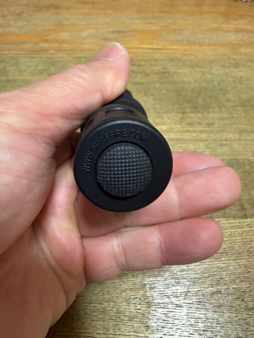 SUREFIRE G2ZX コンバットライト LED 600ルーメン