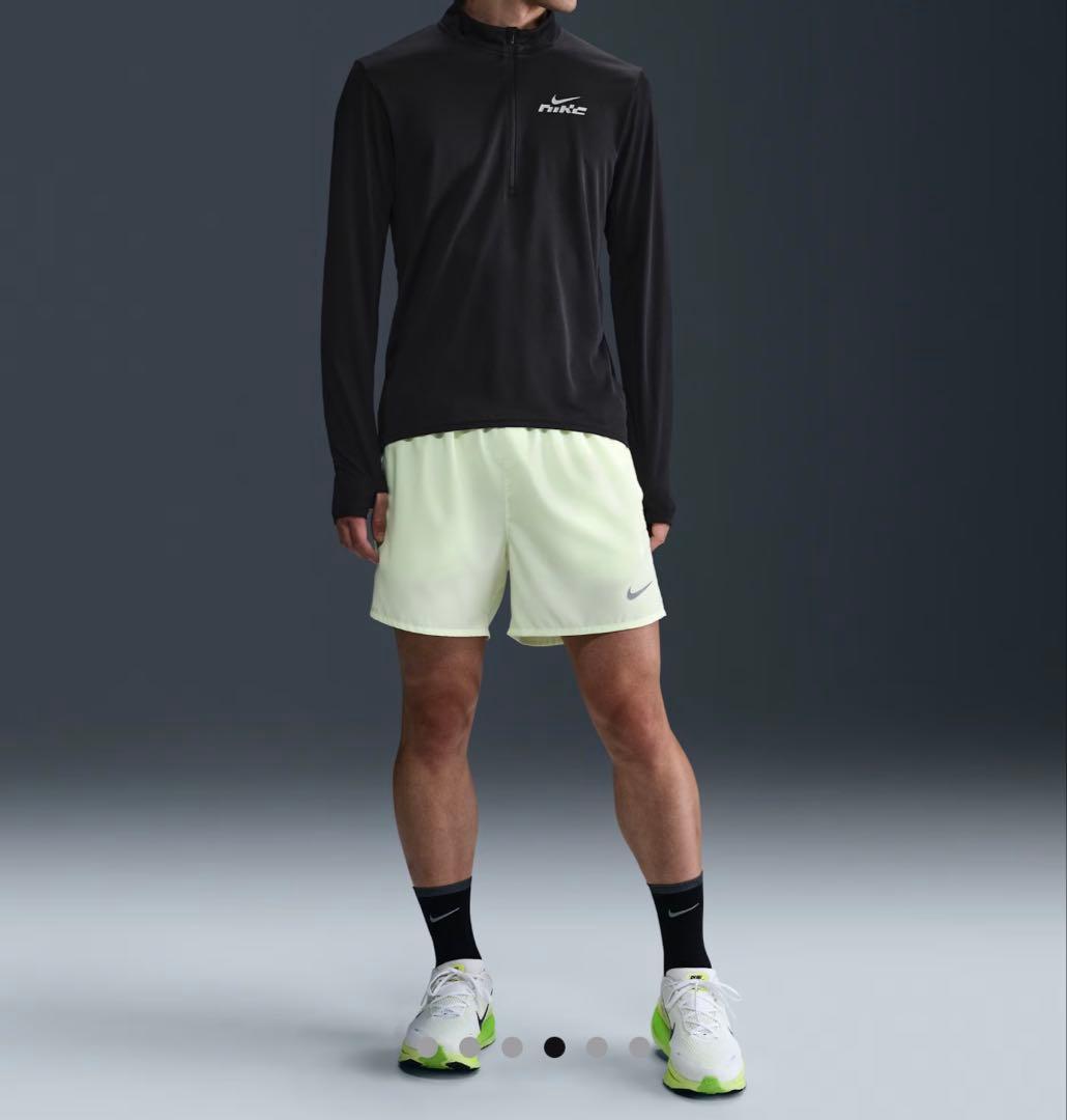 NIKEナイキ　ランニングウェア　長袖　ハーフジップアップシャツ　黒　L 新品