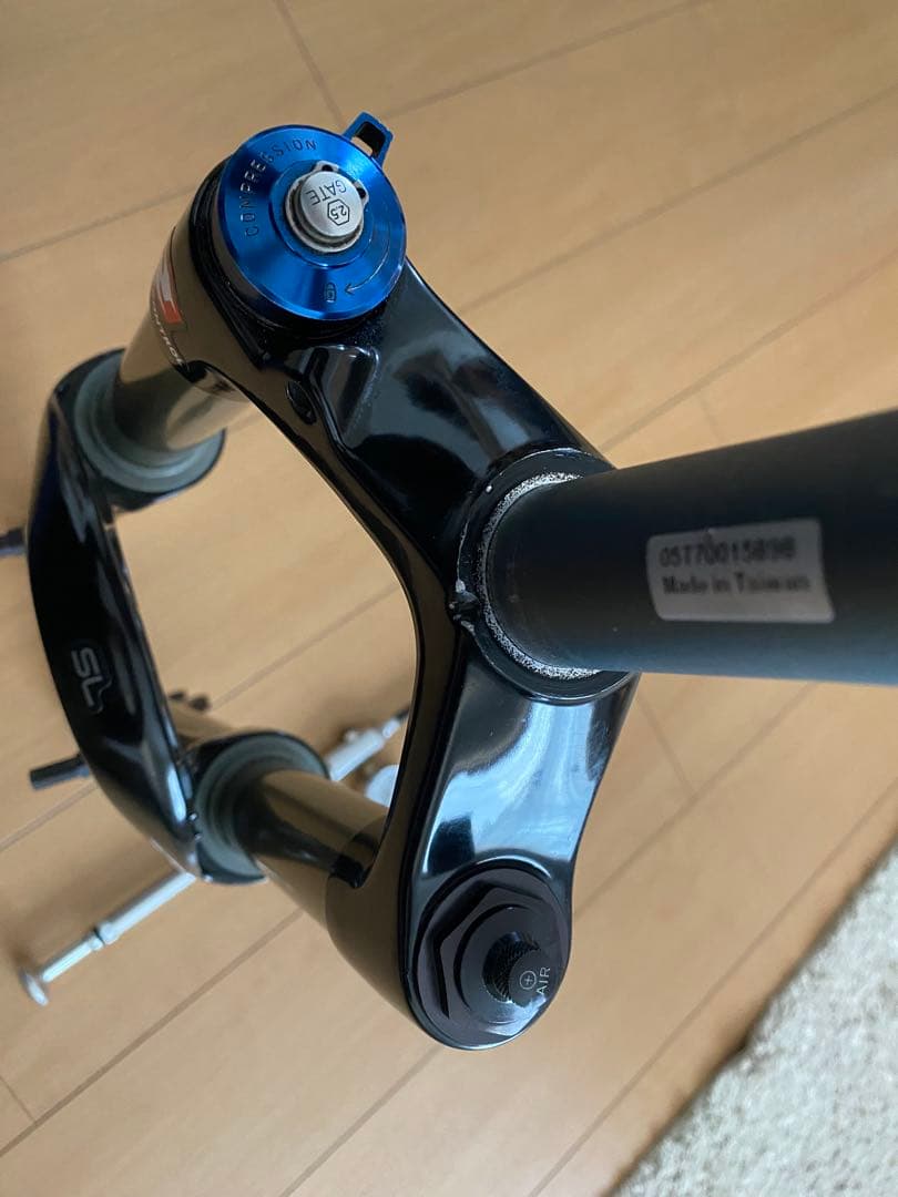 RockShox Reba SL 26インチ　サスフォーク