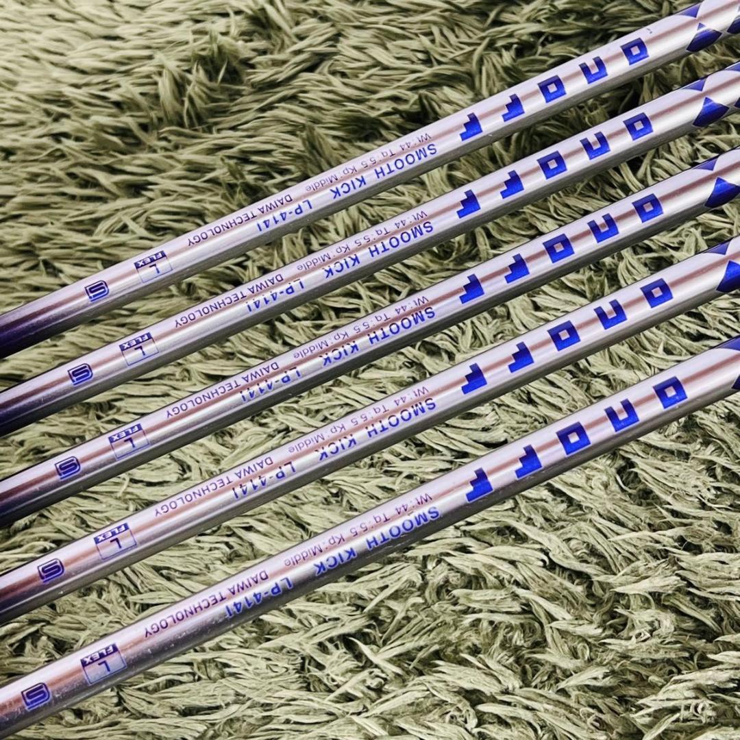 オノフ レディ アイアン5本セット レディースゴルフ 初心者 入門 大人気モデル