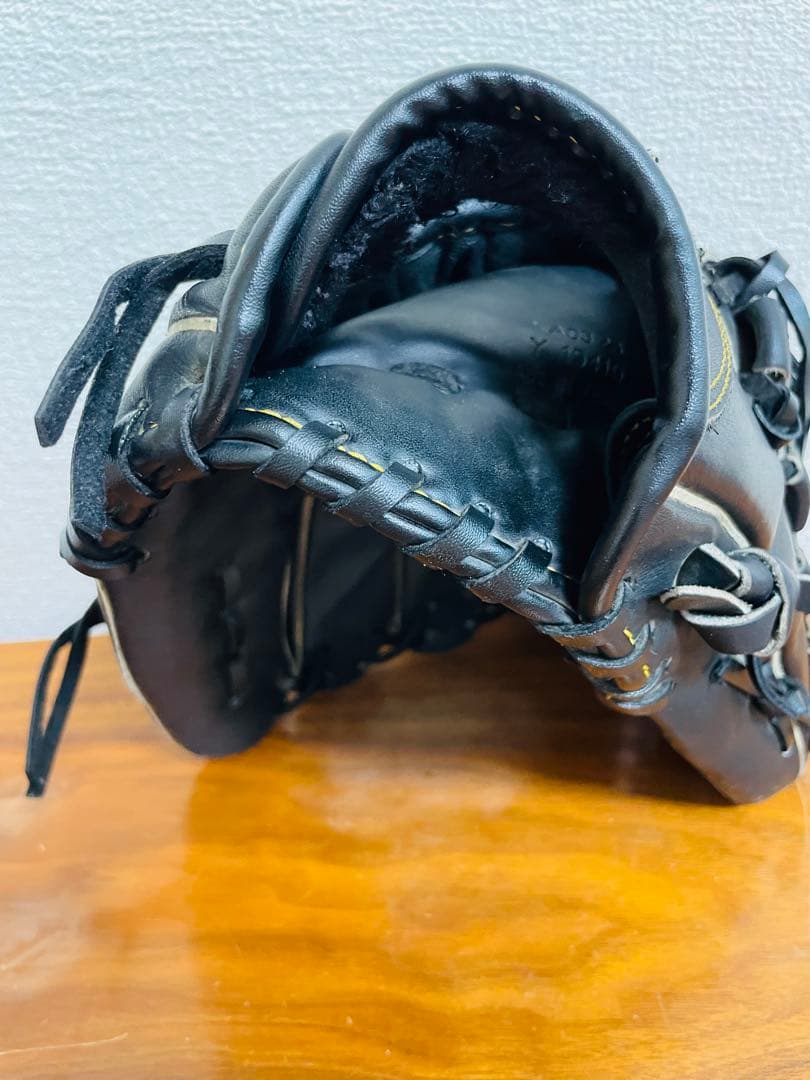 ✨美品✨ミズノ　MIZUNO 野球グローブ　黒　ブラック　即戦力