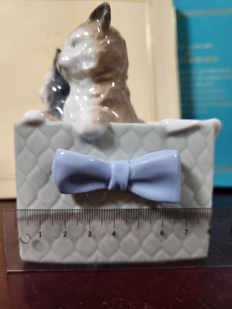 リヤドロ　NAO　猫　陶器　置物　アンティーク　LLADRO　骨董市