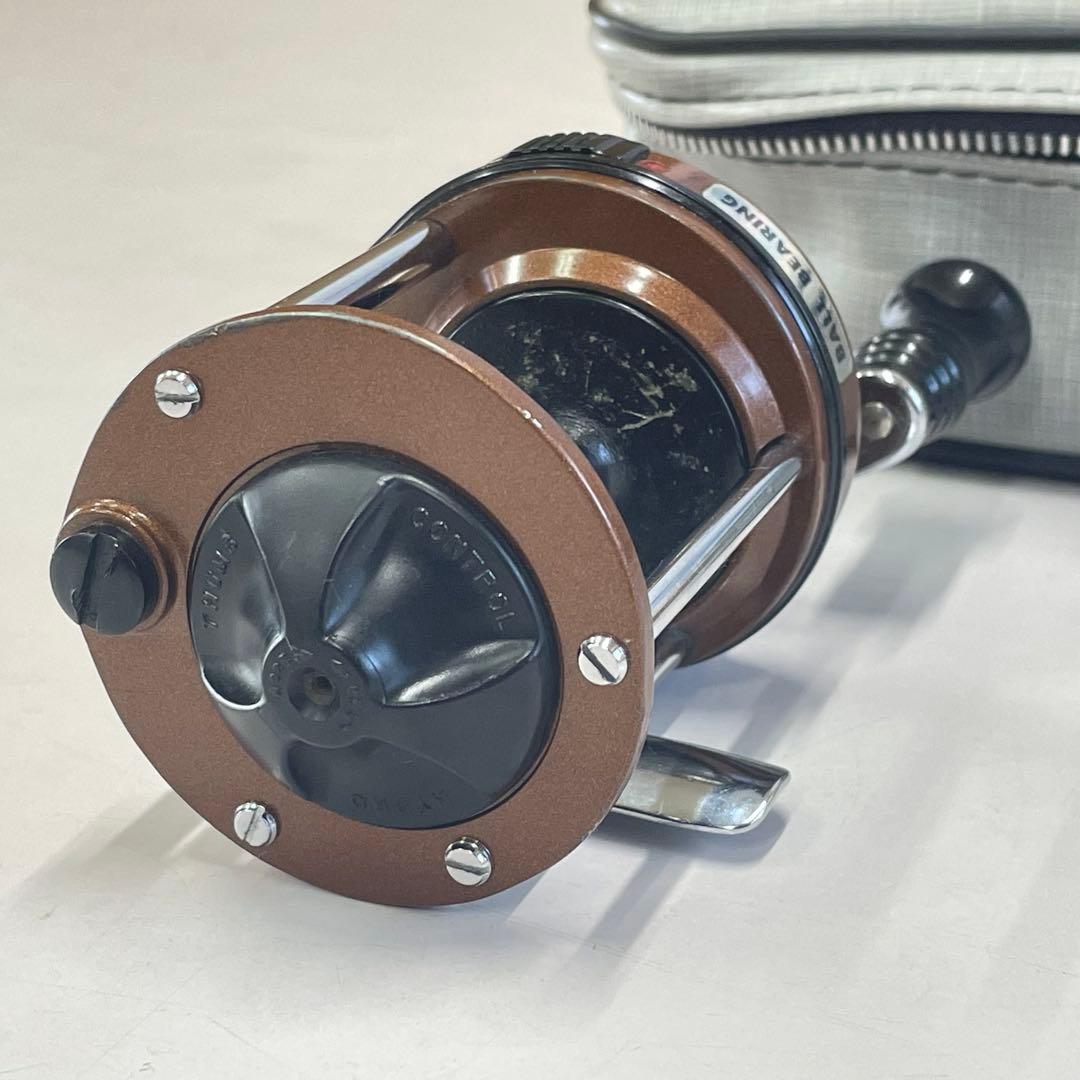 リール PFLUEGER SUPREME 610B