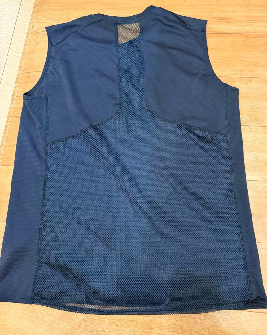 asics アシックス ランニングシャツ 黒
