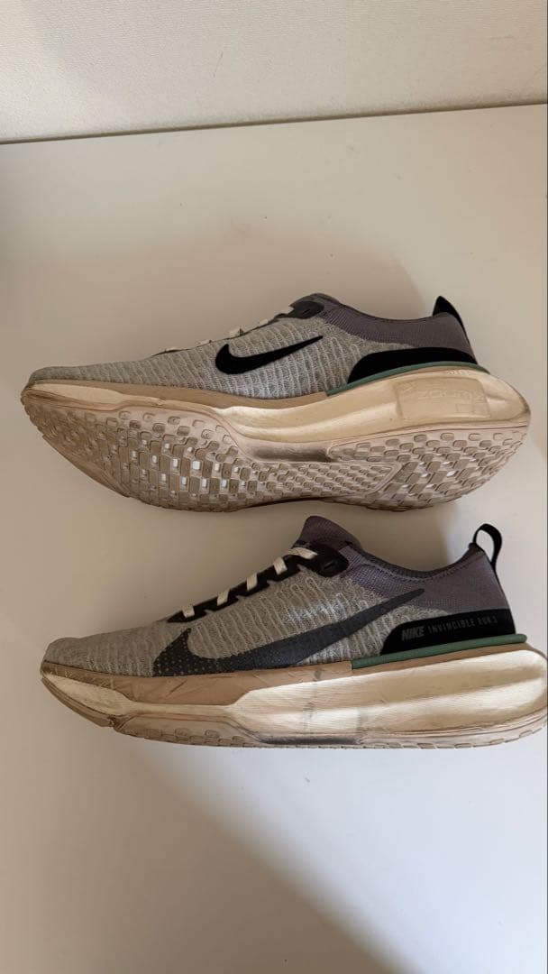 スパイク・シューズ NIKE Invincible Run
