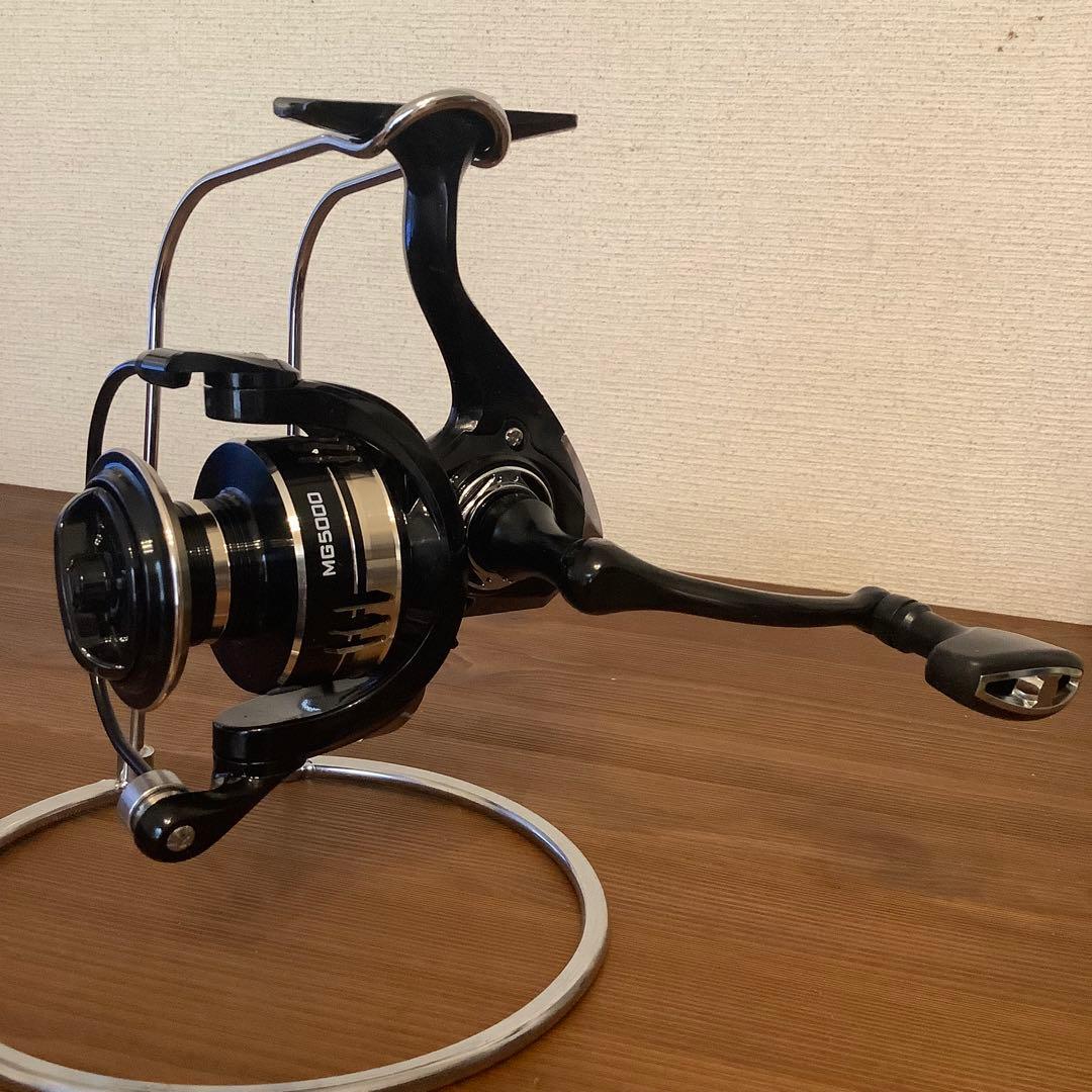 ショアジギ　シーバス　4ピース8ftスピニングロッド&スピニングリール5000番