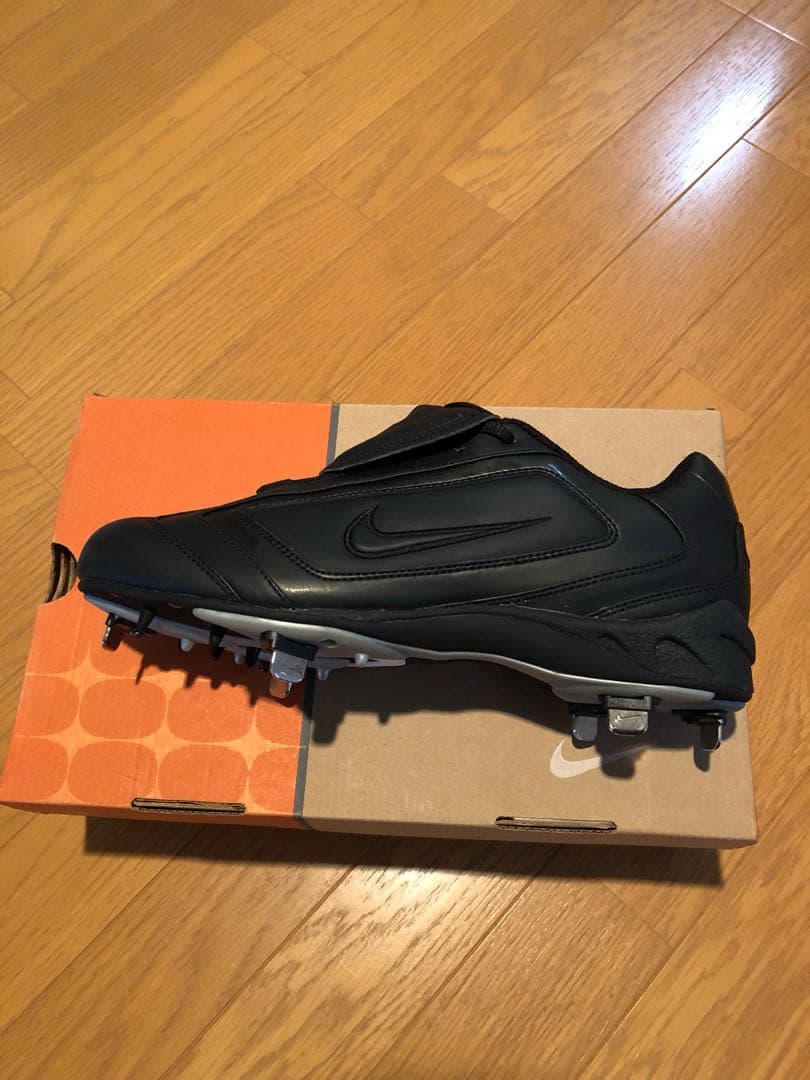 NIKE社製 スラッシャーズコンバーション（２７センチ）（新品）