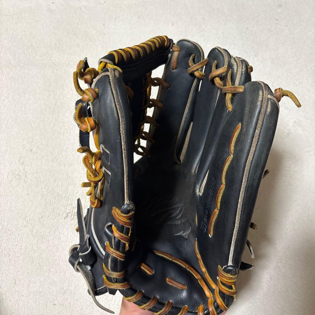 硬式野球グローブ 黒 レザー