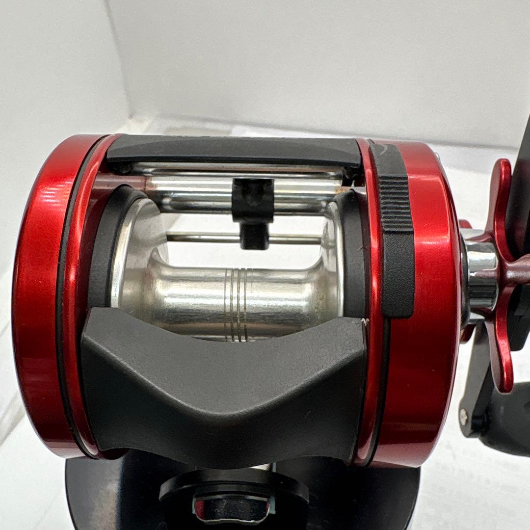 Abu Garcia 6600 D5 SW ベイトリール