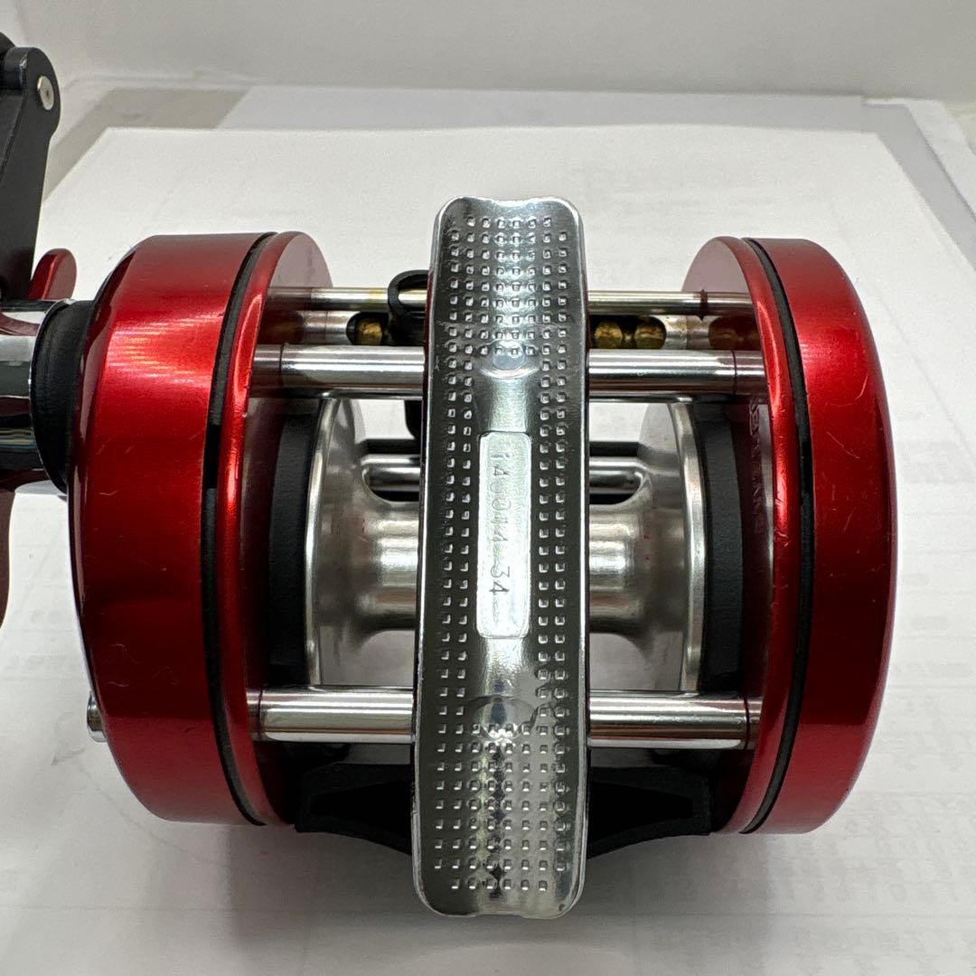 Abu Garcia 6600 D5 SW ベイトリール