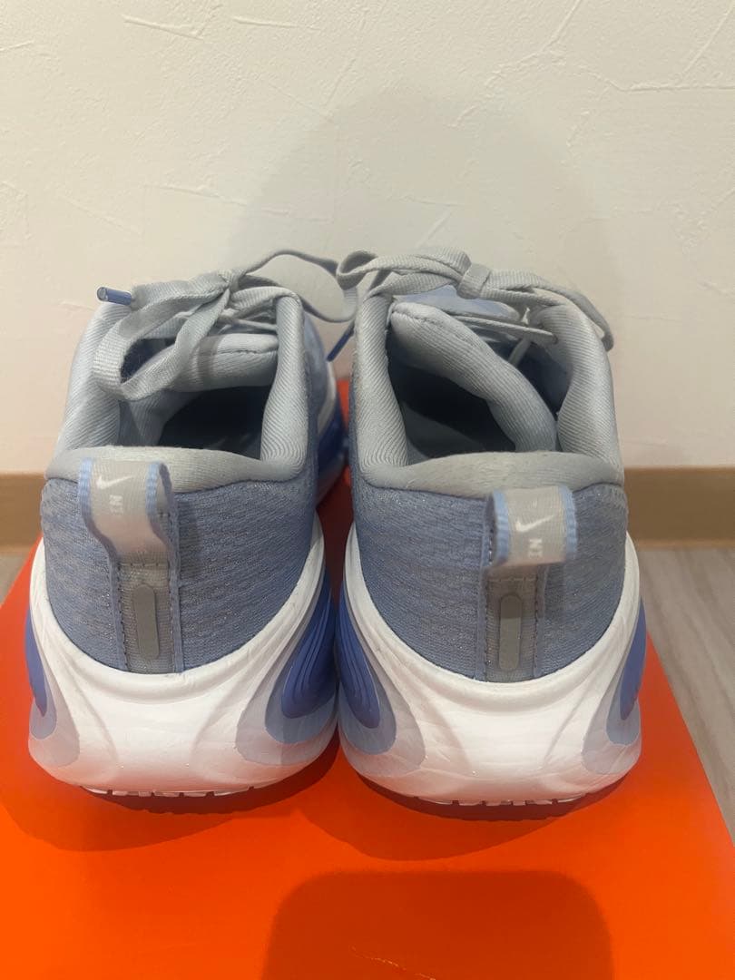 今週末まで限定値下げ！！Nike ボメロプラス　レディース23.5cm
