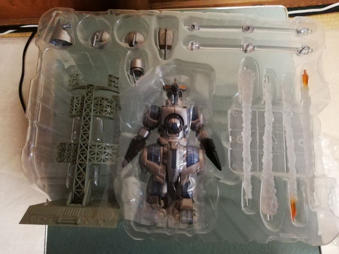S.H.MonsterArts　M.O.G.E.R.A. 格納ドック出撃Ver.