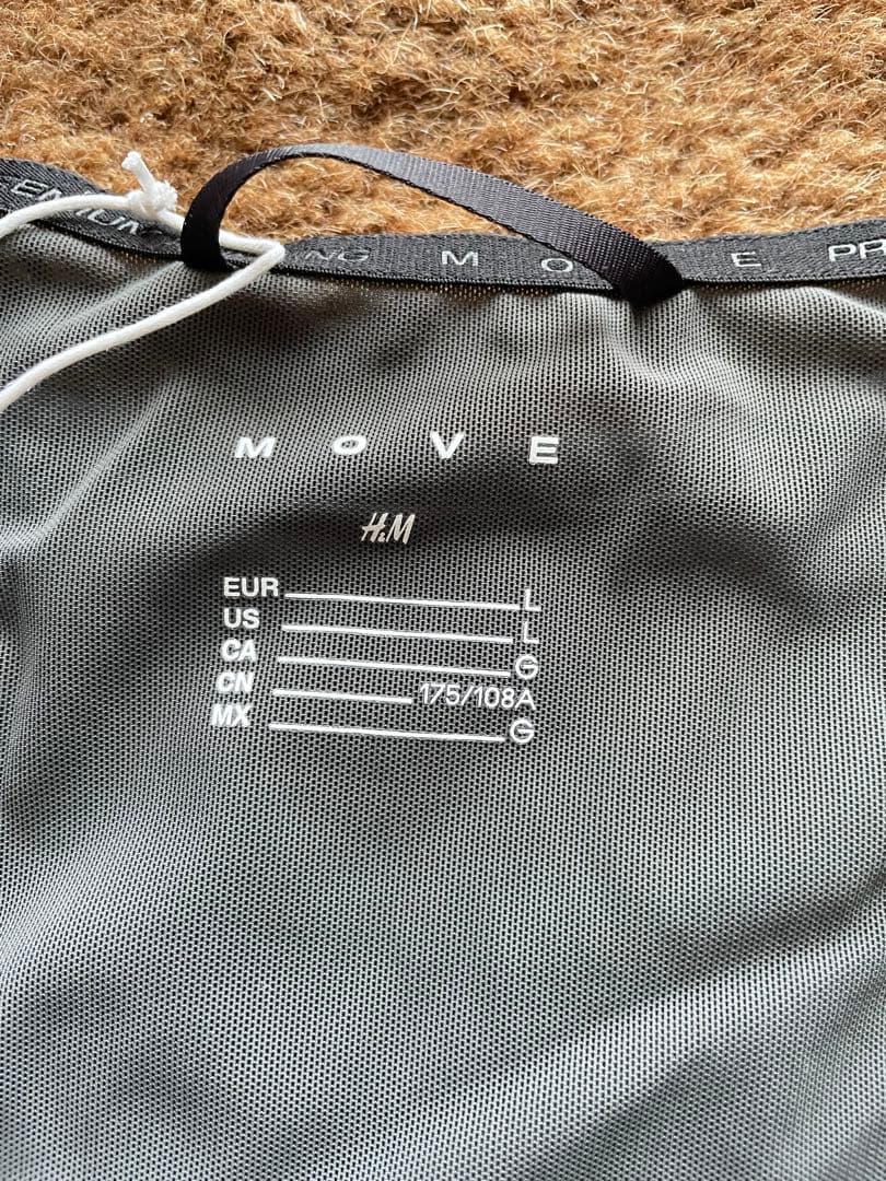  MOVE 新品ランニングベスト