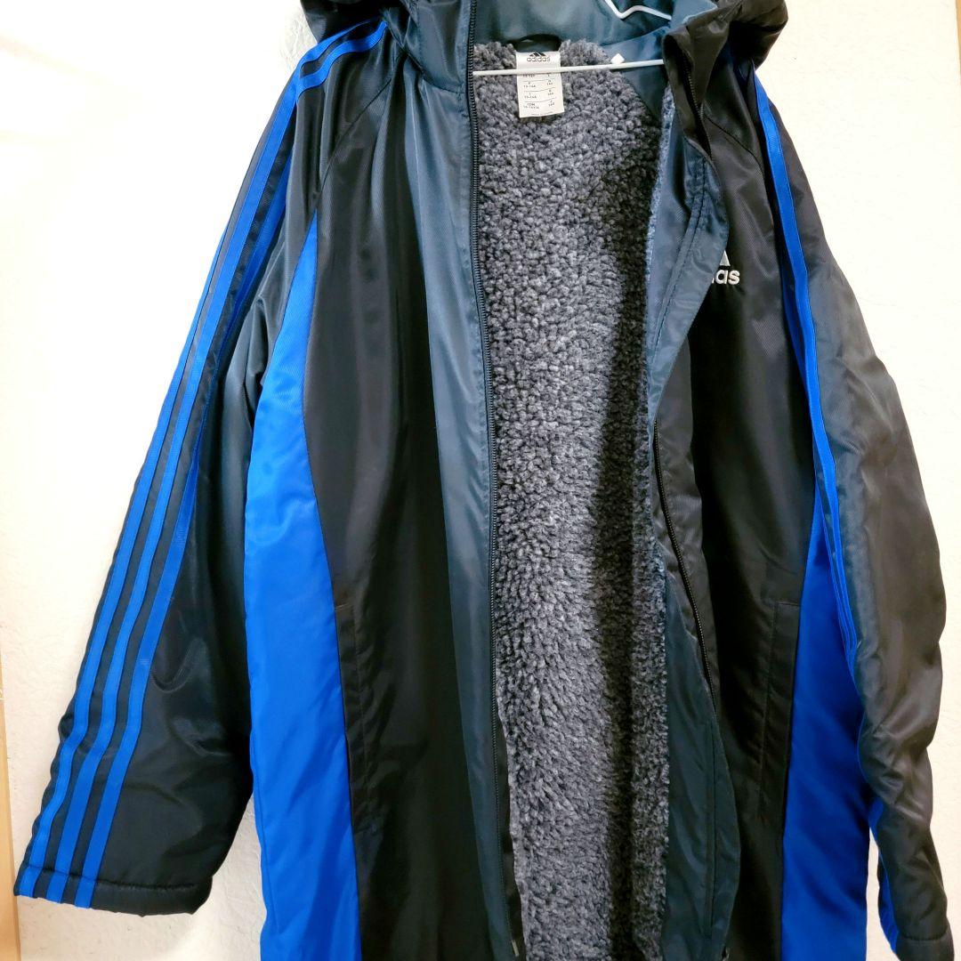 【adidas】新品☆中綿ベンチコート 裏ボア 防寒　 あたたかい160 黒/青