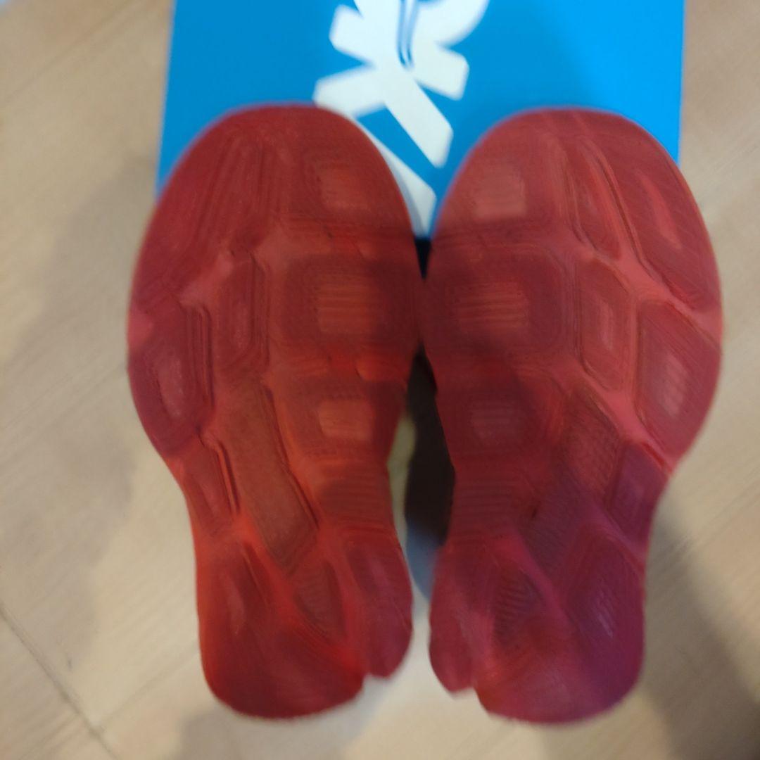 スパイク・シューズ HOKA ONE ONE BONDI7 25.5cm