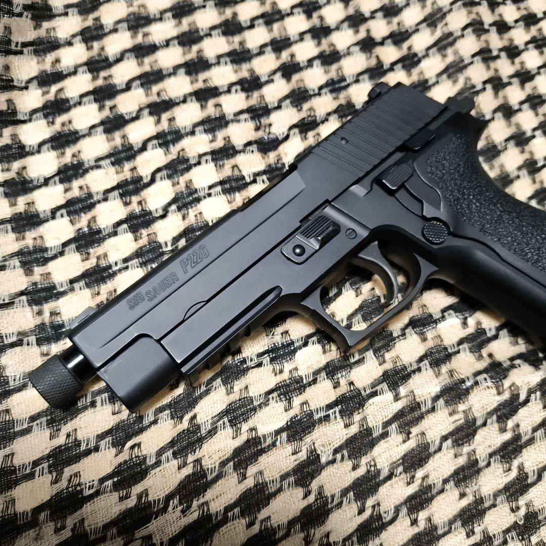 1 東京マルイ製　　シグ　ザウエル　P226　DETONATOR　アウターバレル
