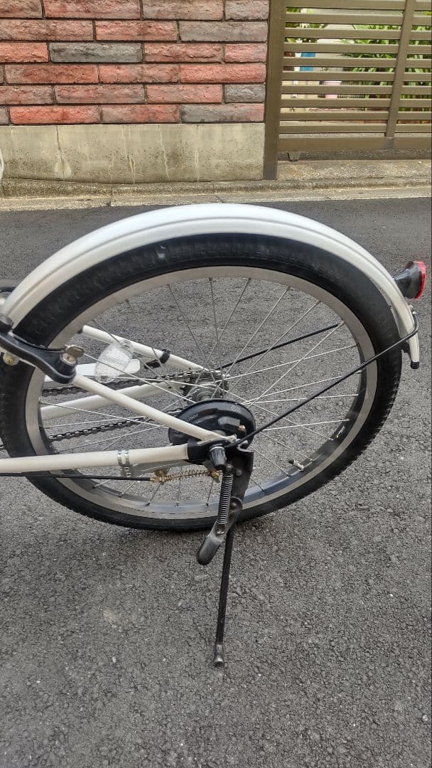 bikke 子供用自転車 ホワイト 前面バスケット付き 22インチ