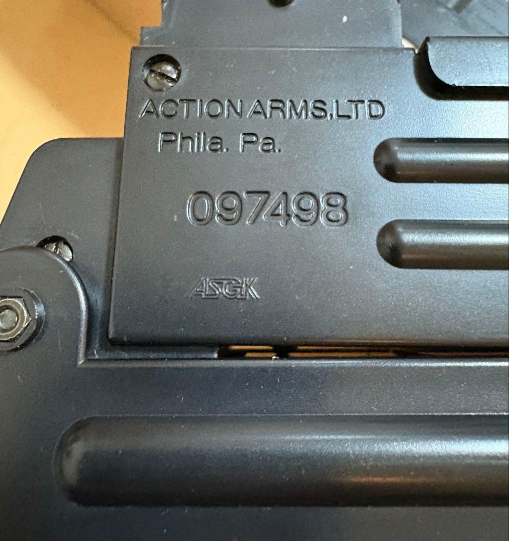エアガン　東京マルイ　SMG UZI 完成品