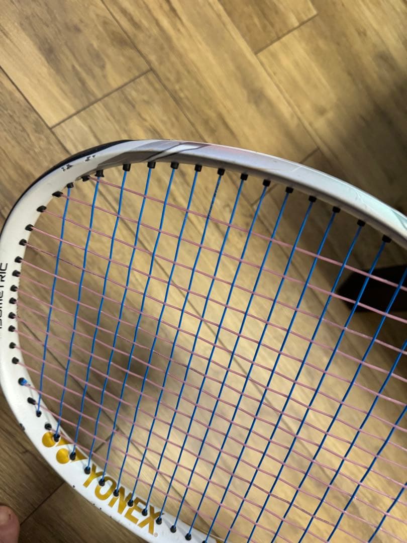 YONEX 大坂なおみ限定モデル e-zone 100 G1