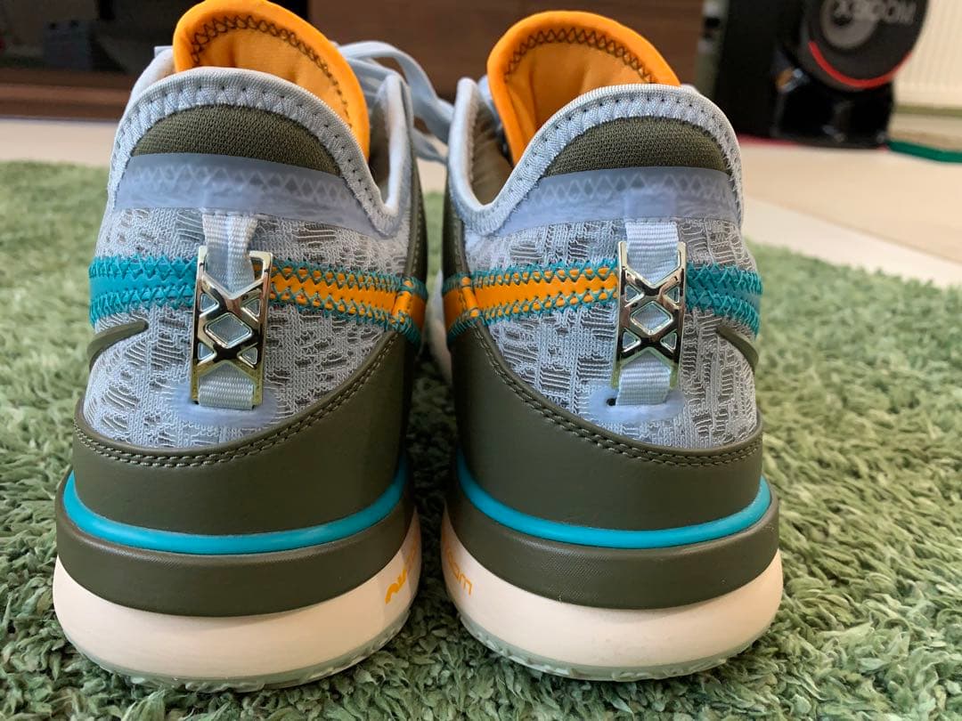 NIKE ナイキ DR8788-400
