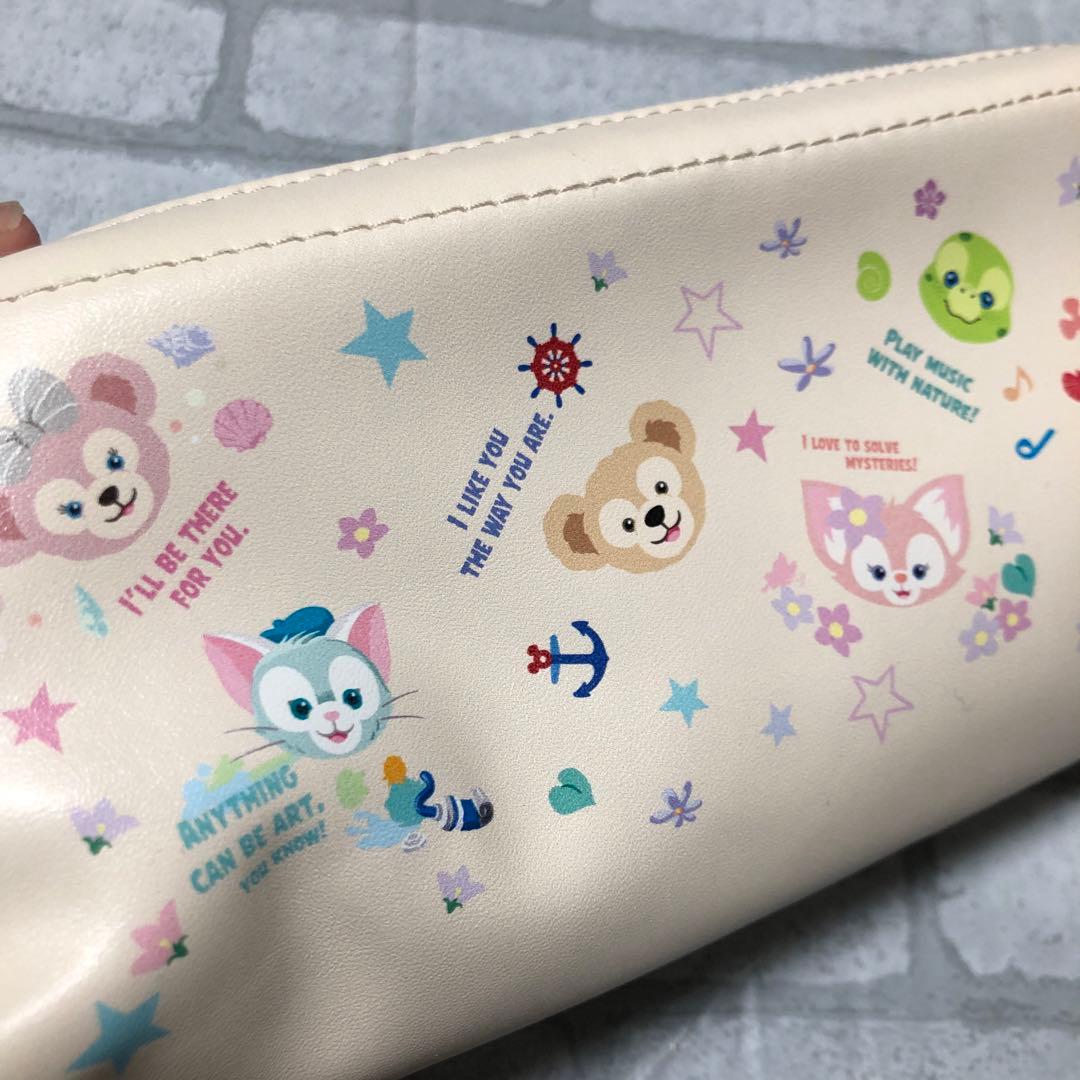 ペンケース　香港ディズニーランド限定　タグなし　新品未使用品　最新版
