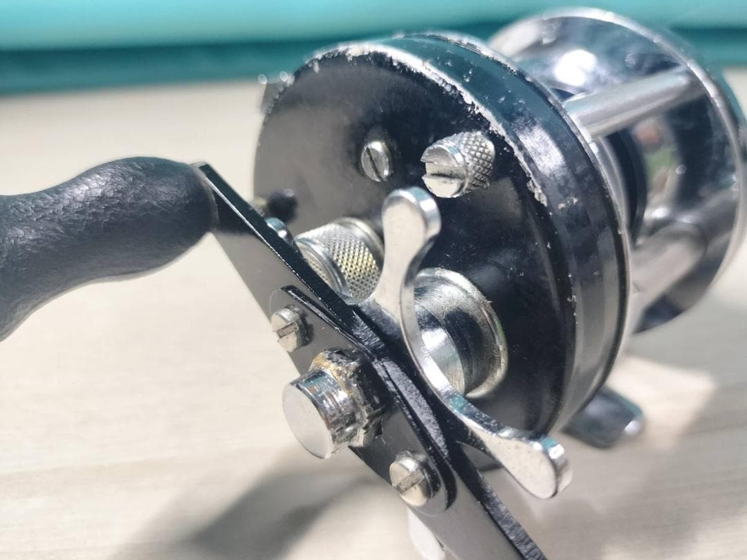 アブガルシア　アンバサダー5000c　ビンテージ　リール abu 黒