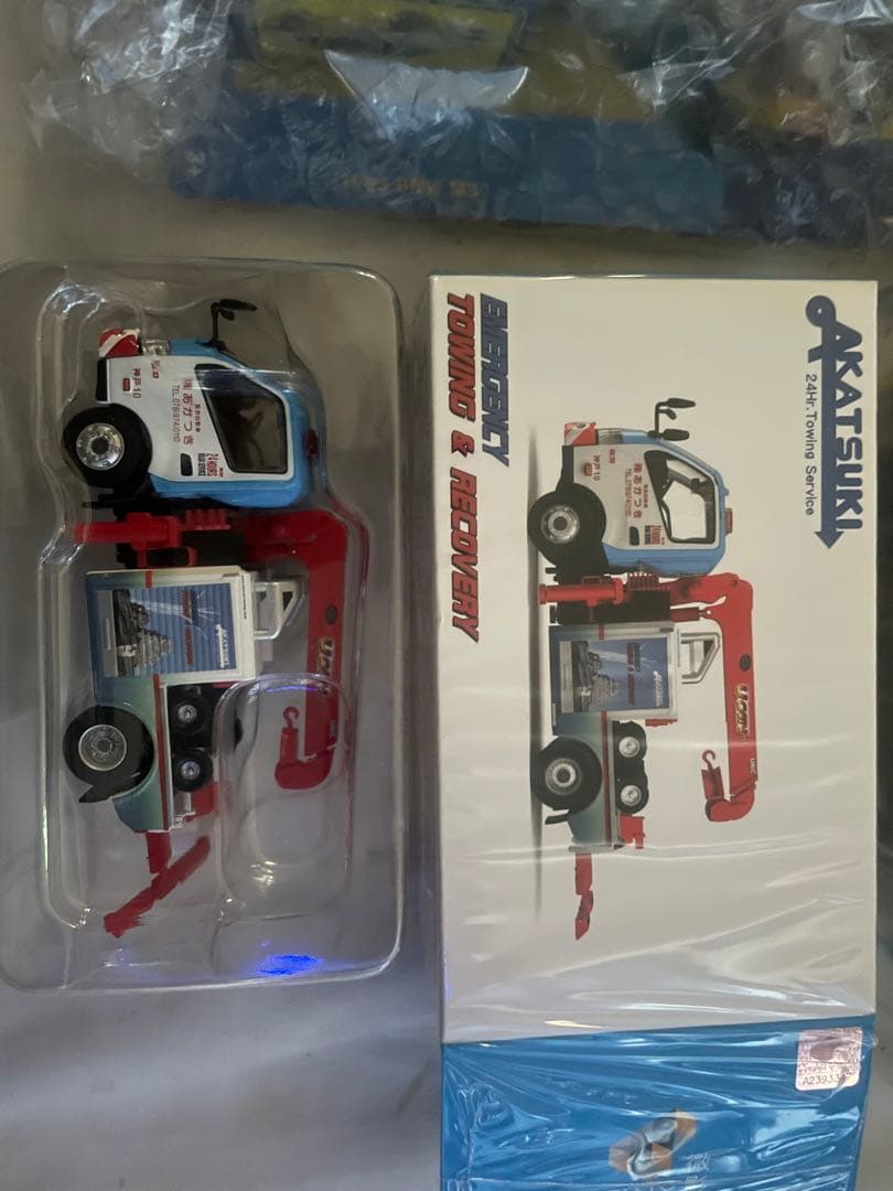 タイニー１／６４日野積載車、レッカークレーン、BNWはおまけですセット