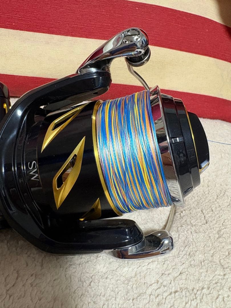 19 STELLA SW8000HG リール