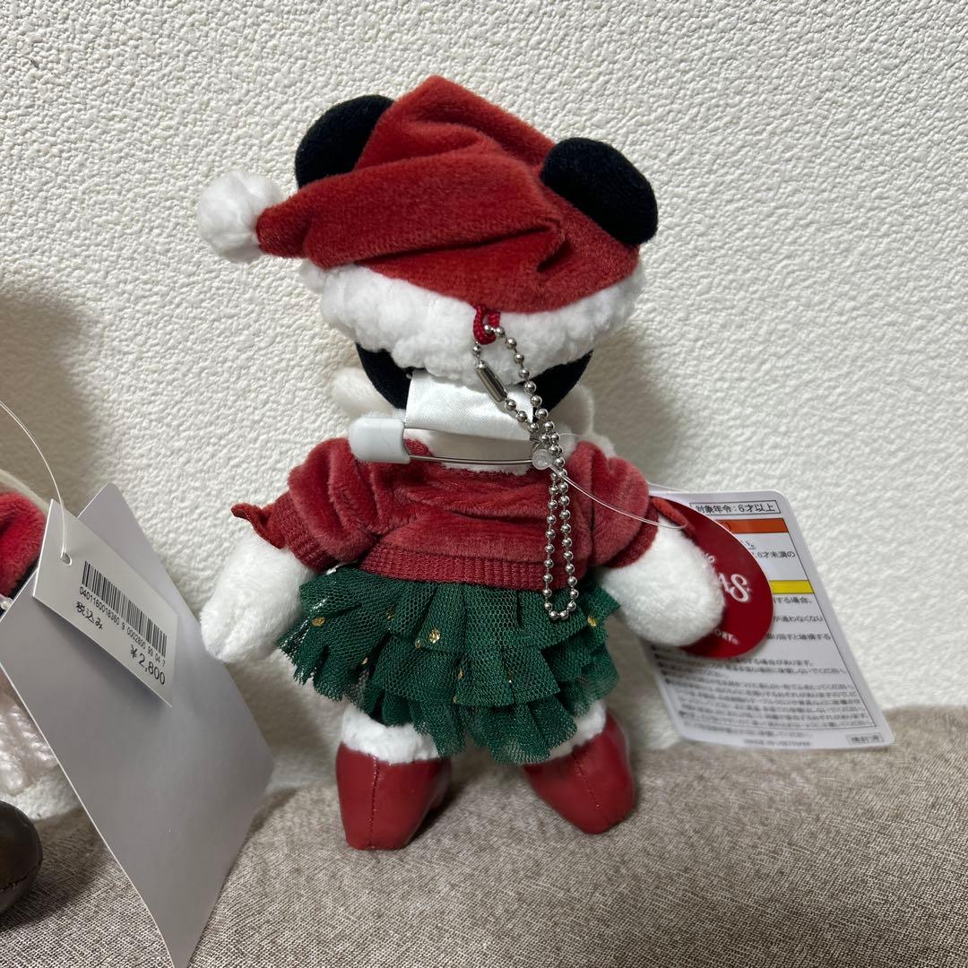 【新品タグ付き】ミッキー　ミニー　ディズニー　クリスマス　ぬいぐるみバッジ