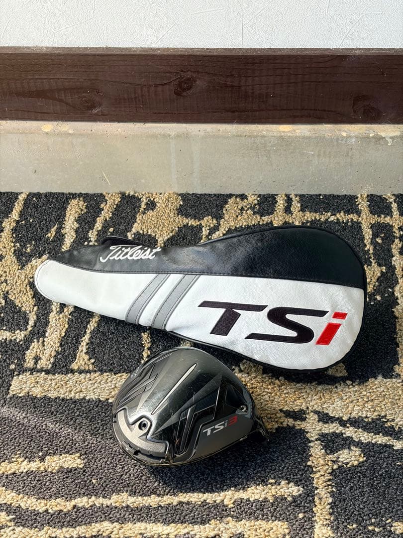 Titleist TSi3 ドライバー ヘッドカバー付き
